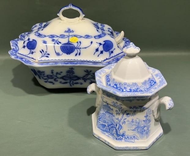 2 EARLY BLUE & WHITE TRANSFER SERVING DISHES (1 of 6)