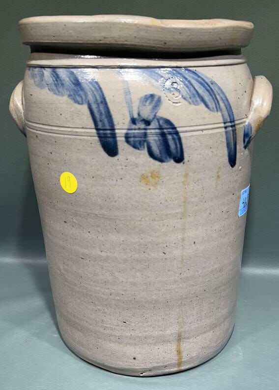 3 GALLON BLUE DECORATED STONEWARE CROCK (1 of 6)
