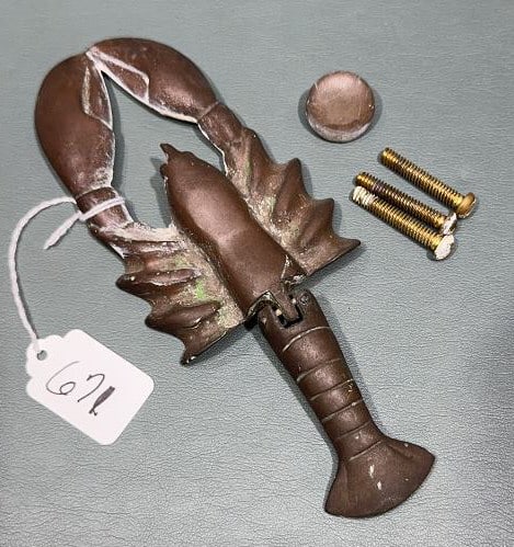 VINTAGE BRASS LOBSTER DOOR KNOCKER (1 of 3)