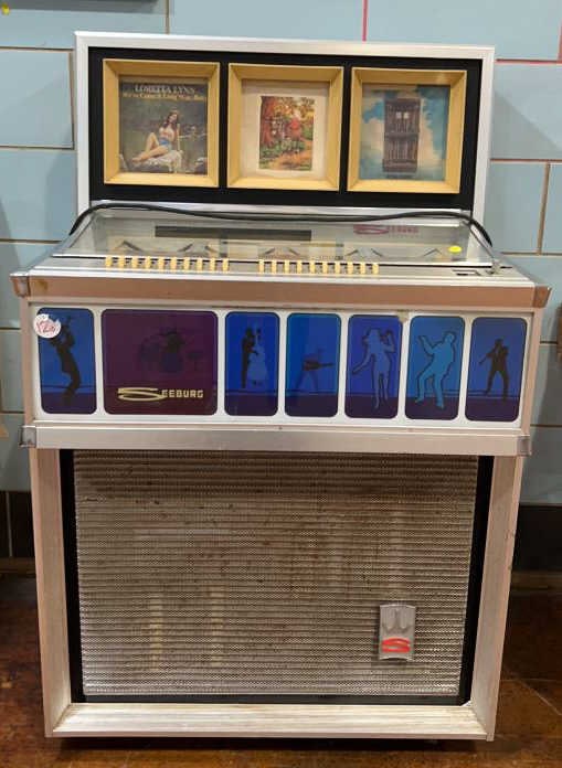 SEEBURG VINTAGE JUKEBOX: ~