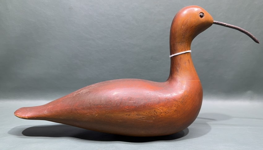 CARVED WOODEN SHORE BIRD: ~ 16-1/2" X 8-1/2"