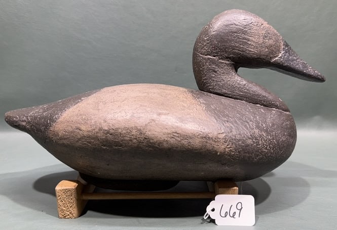 HOLLY FAMILY CANVASBACK HEN IN OLD WORKING REPAINT: ~ 13" X 7"