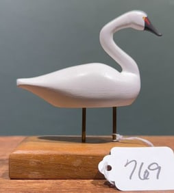 MINIATURE SWAN W. A. COUNCIL JR. MD GLASTER VA