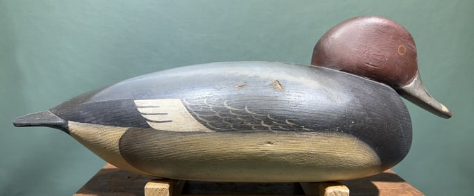 LLOYD CARGILE PAINTED REDHEAD DECOY