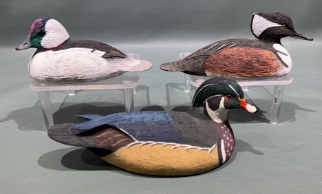 3 NICELY CARVED DECORATIVE MINIATURE DECOYS