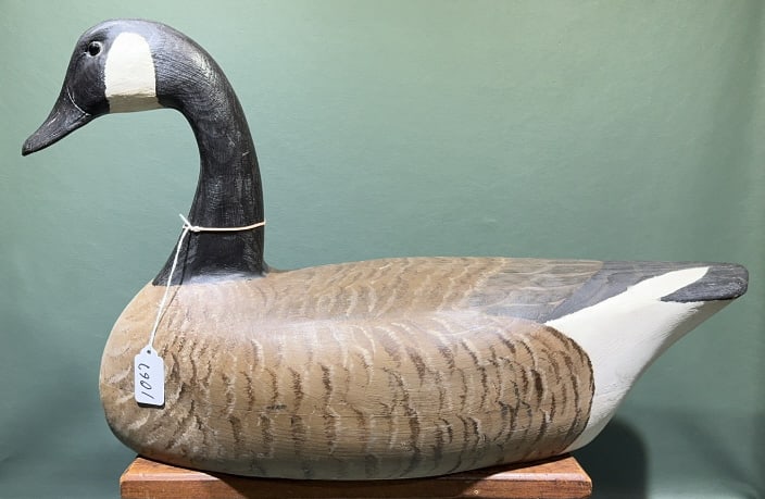 CORK MCGEE FULL SIZE CANADA GOOSE: 23 1/2" X 13 1/2" X 9 1/2"