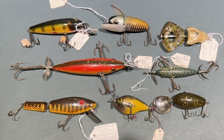 COLLECTION OF VINTAGE FISHING LURES