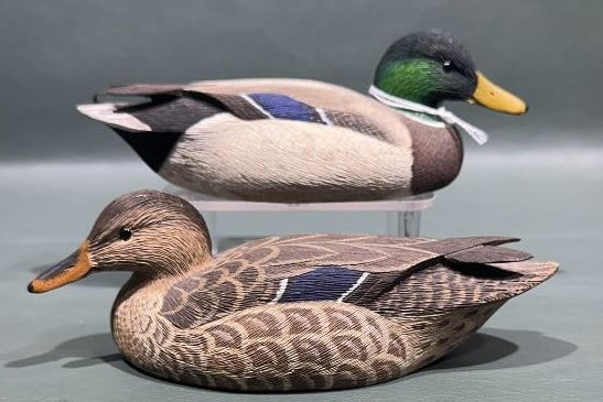 PAIR OF GREG DAISEY MINI MALLARDS: 7" LONG
