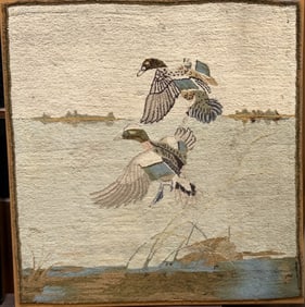HOOKED RUG WITH DUCKS