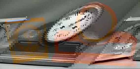 WATERBURY CLOCK CO. MANTLE CLOCK & KUNDO CLOCK