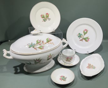 LARGE SET OF HAVILAND LIMOGES DISHES
