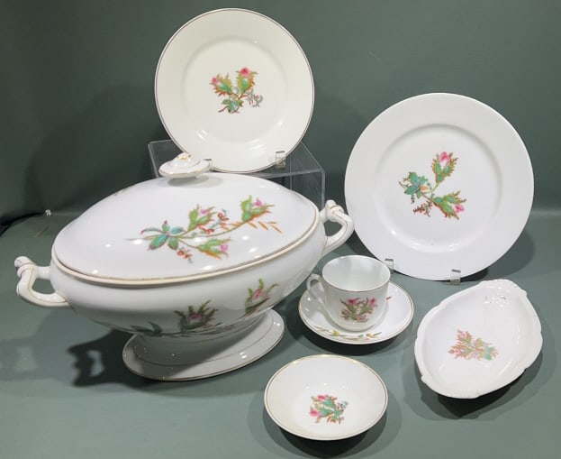 LARGE SET OF HAVILAND LIMOGES DISHES (1 of 5)
