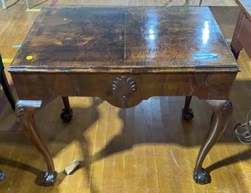 ANTIQUE BANDED BALL & CLAW SHELL CARVED TEA TABLE