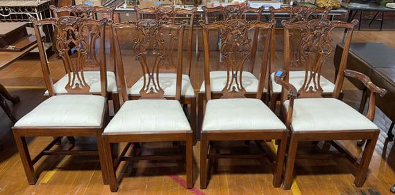 SET OF 8 SOLID MAHOGANY CHIPPENDALE CHAIRS