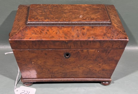 ANTIQUE BURL ENGLISH TEA CADDY: MISSING 1 HANDLE & 1 FOOT ~ 8" X 6" X 5"