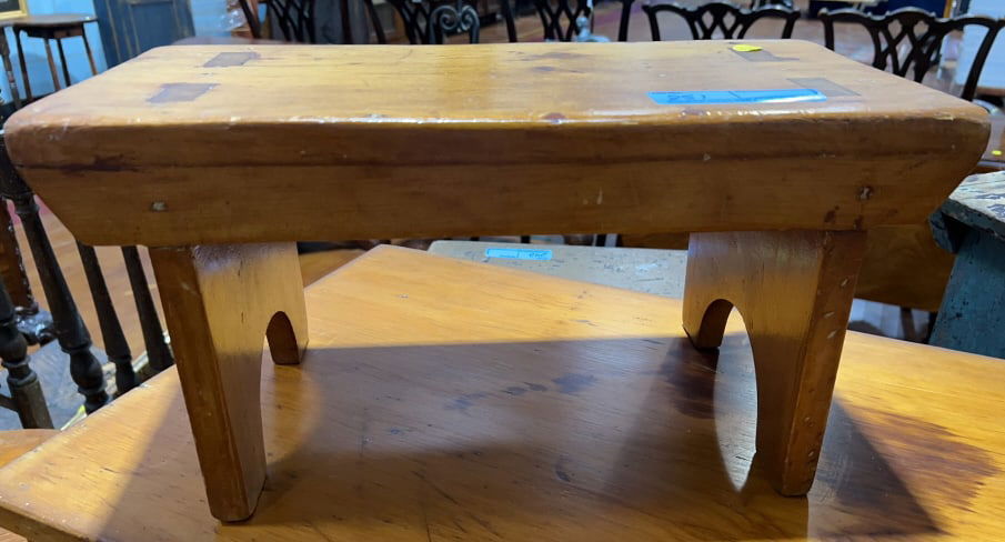 ANTIQUE COUNTRY MORTISE STOOL (1 of 3)
