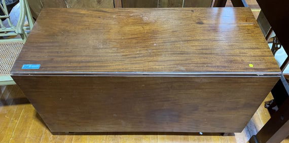 LARGE MAHOGANY DROP LEAF TABLE