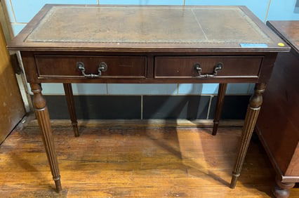 ENGLISH LEATHER TOP DESK