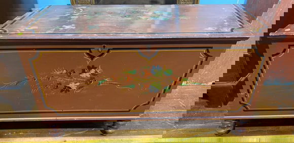 ANTIQUE PAINT DECORATED DOVETAILED BLANKET CHEST