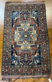 ANTIQUE HERIZ ORIENTAL RUG