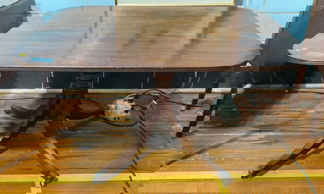 ANTIQUE ENGLISH MAHOGANY LIFT TOP BREAKFAST TABLE