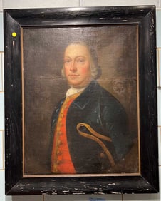 ANTIQUE OIL ON CANVAS PORTRAIT OF A GENTLEMAN