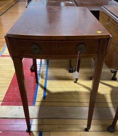 ANTIQUE INLAID MAHOGANY PEMBROKE TABLE