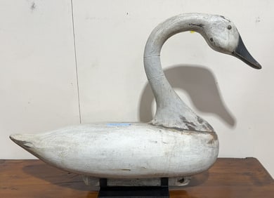 VINTAGE FULLSIZE SWAN DECOY