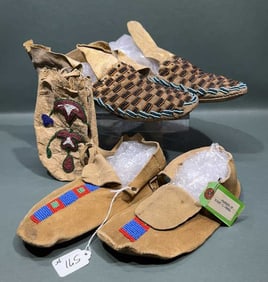 NATIVE AMERICAN BEADWORK BAG AND MOCCASINS
