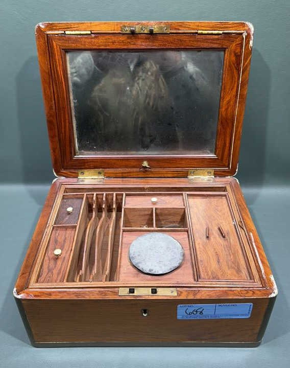 ANTIQUE MAHOGANY FITTED DRESSER BOX: ~ 12" x 9? x 5-1/2?