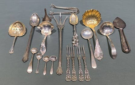 LARGE LOT OF VARIOUS STERLING SERVING PIECES