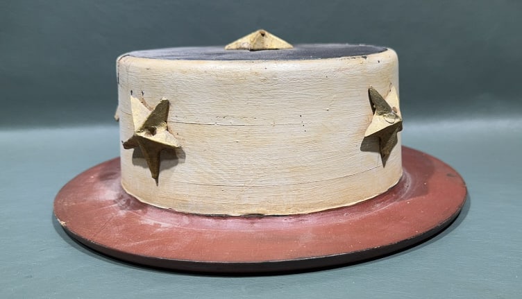 FOLKART CARVED WOOD UNCLE SAM HAT (1 of 4)