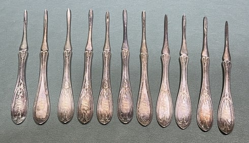 11- UNSIGNED BONE MARROW PICKS