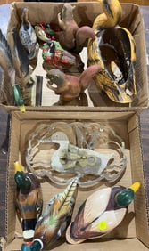 COLLECTION OF DUCK & ANIMAL FIGURES