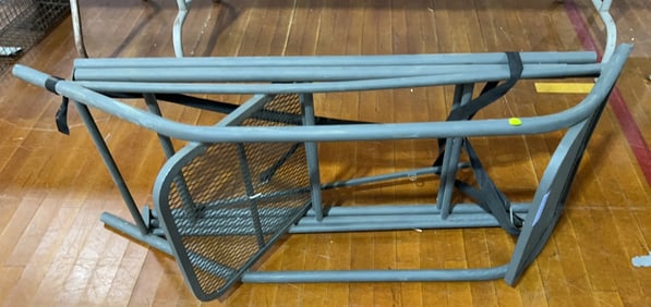 LADDER STAND