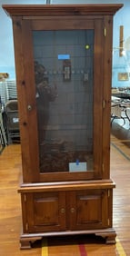 PINE GLASS FRONT 8 GUN CABINET