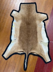 FLEECED BACK ANIMAL FUR RUG