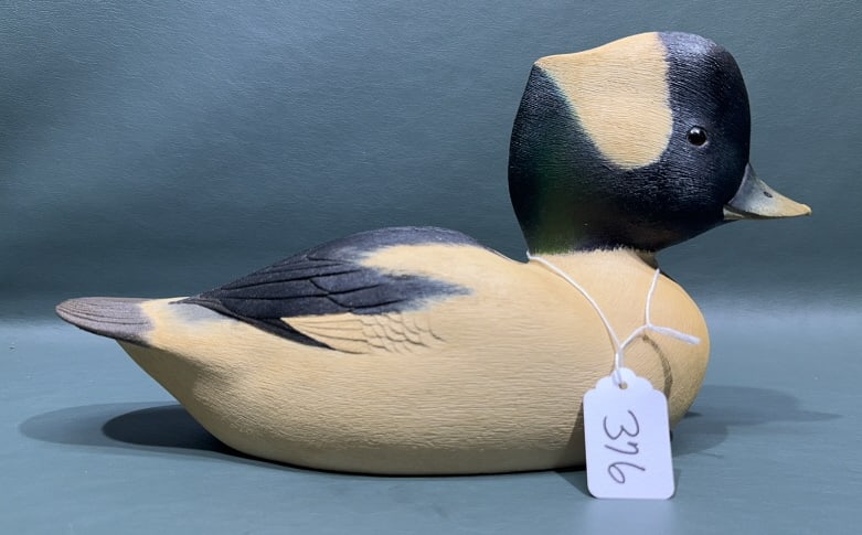 UNKNOWN DECORATIVE BUFFLEHEAD DECOY: 11" LONG