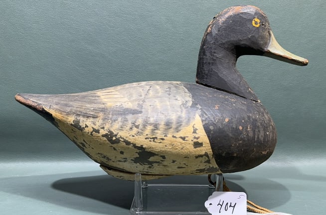 AUGUST HEINFIELD BLUE BILL DECOY: APPEARS TO BE ORIGINAL PAINT - ONLY PAINT SEEN UNDER IS THE GRAY PRIMER ~ 12" LONG