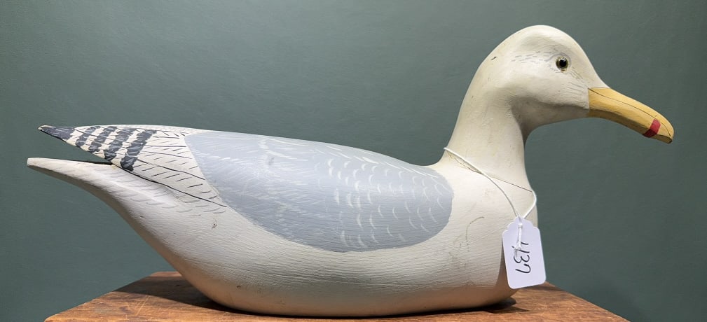SEAGULL BY WILDFOWLER DECOY CO. SIGNED W. KEIM: 17 1/2" LONG