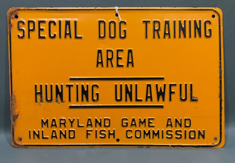 "SPECIAL DOG TRAINING AREA" SIGN (NEW OLD STOCK): 16" X 10"