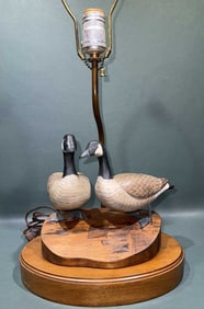 STANDING GEESE LAMP