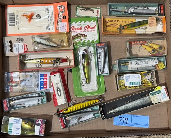 18 FISHING LURES IN ORIGINAL BOXES: LARGEST IS 6 1/2" LONG