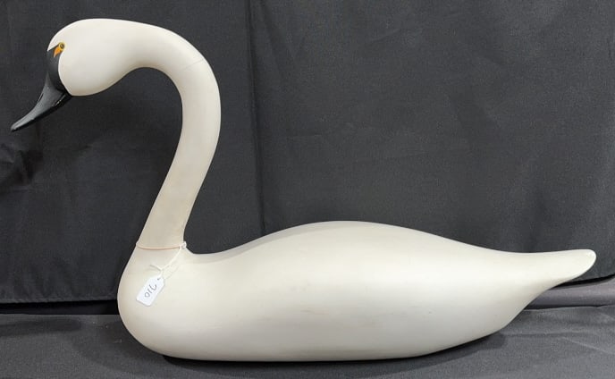 R MADISON MITCHELL FULL SIZE DECORATIVE SWAN: 32" X 19"