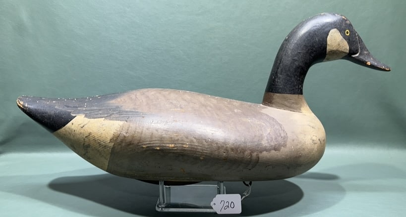 EARLY CAPT. HARRY JOBES CANADA GOOSE IN ORIGINAL P: BRANDED "HRJ" IN MULTIPLE PLACES AND IS FROM THE MAKERS PERSONAL RIG - 21" LONG