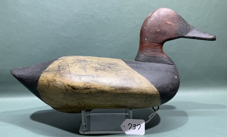 HARRY MOORE CANVASBACK IN ORIGINAL PAINT