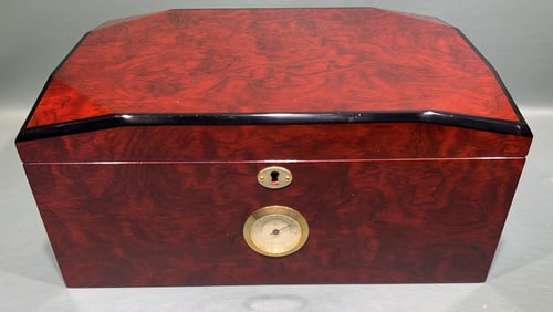 HUMIDOR