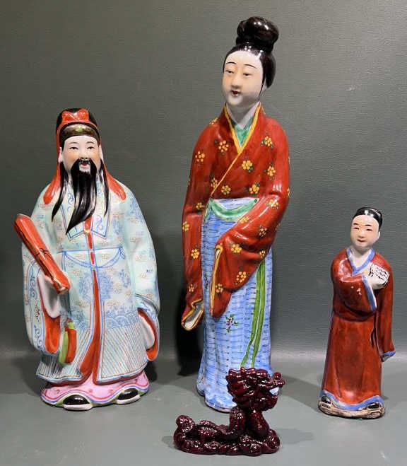 3 ORIENTAL PORCELAIN FIGURES & DRAGON (1 of 7)
