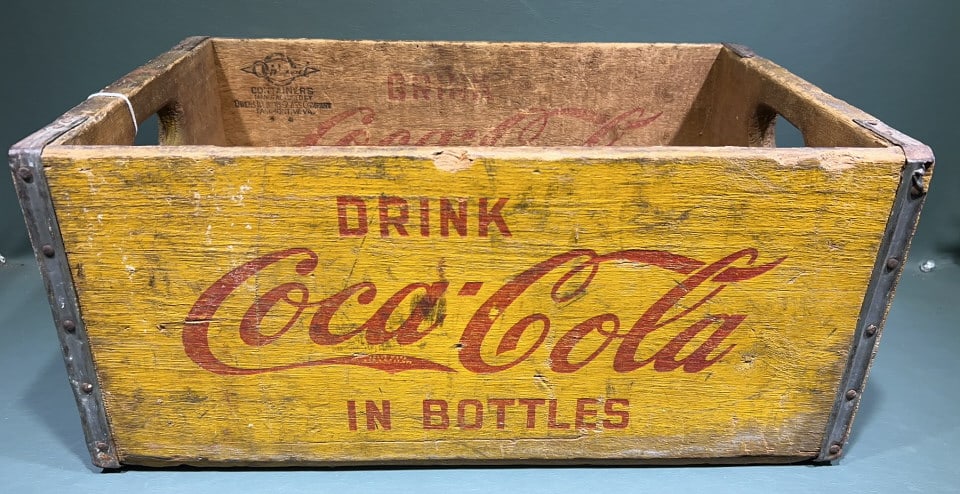 COCA-COLA ADVERTISING CRATE: 12" X 18" X 8-1/2"