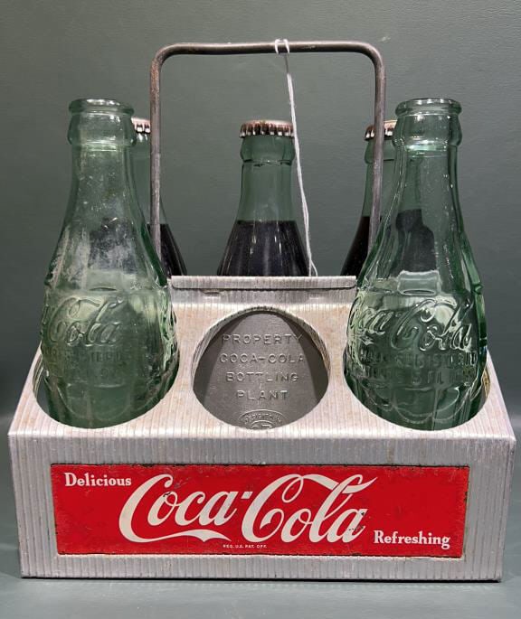 VINTAGE COCA-COLA BOTTLE CARRIER & BOTTLES: 2- SALISBURY 1- HAVRE DE GRACE8" X 9"